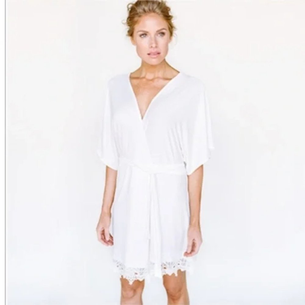 Plum Pretty Sugar Sweetheart Robe. Lambkin. XS/S White
